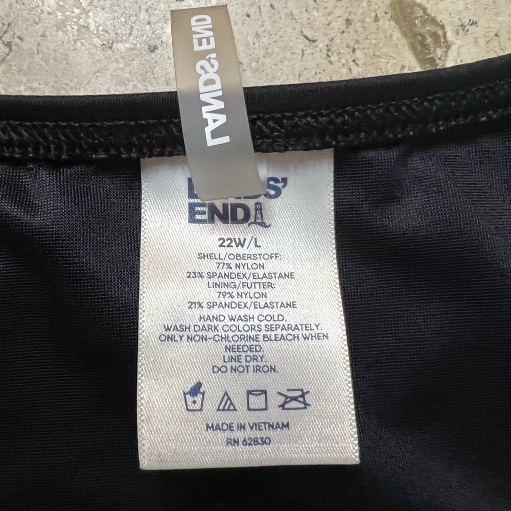 Land’s End 3 Piece Swim/ Athletic Outfit Black Size 22W Top/Skort/Shorts - Picture 7 of 11